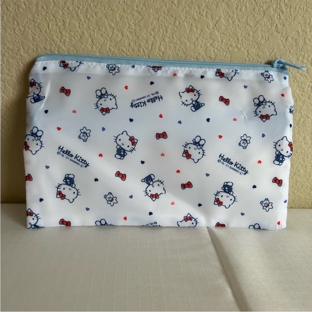 Hello Kitty Bundle - Picture 9 of 11